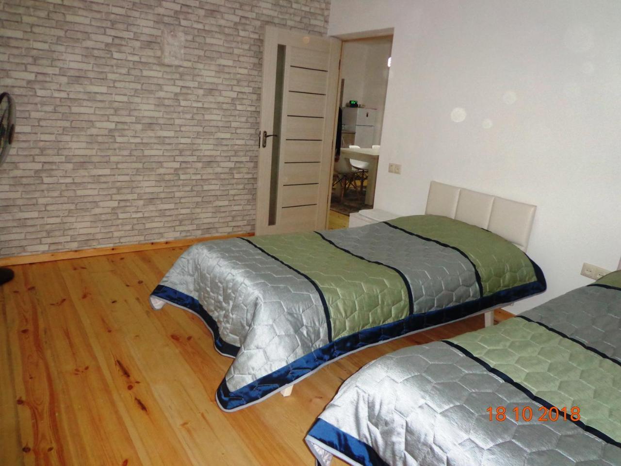 Artson B&B Vagharshapat Bagian luar foto